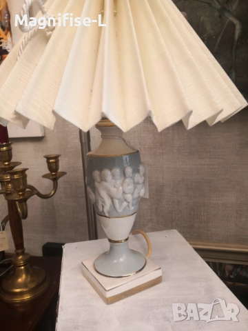 Настолна лампа, снимка 2 - Антикварни и старинни предмети - 51452169