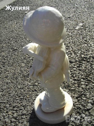 СТАР ПОРЦЕЛАН GOEBEL HUMMEL, снимка 4 - Антикварни и старинни предмети - 39150545