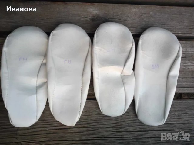 Бели цвички № 32-20 см., снимка 2 - Детски пантофи - 50337559
