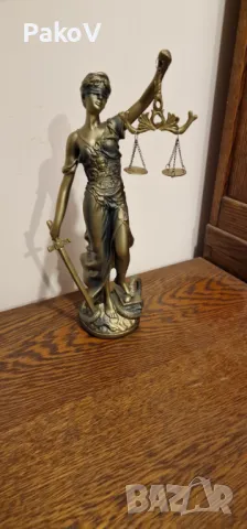 Статуетка "Темида"