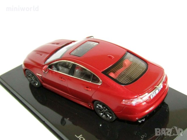 Jaguar XFR - мащаб 1:43 на IXO модела е нов в PVC дисплей-кейс, снимка 2 - Колекции - 44025827
