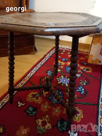 Ретро дъбова резбована помощна масичка, снимка 4 - Маси - 43244098