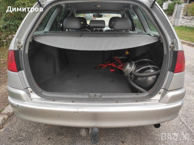  Toyota Avensis Combi 1.6 i , снимка 7 - Автомобили и джипове - 52022917