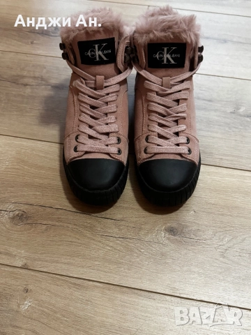 Зимни Боти Calvin Klein, снимка 2 - Дамски боти - 52571412