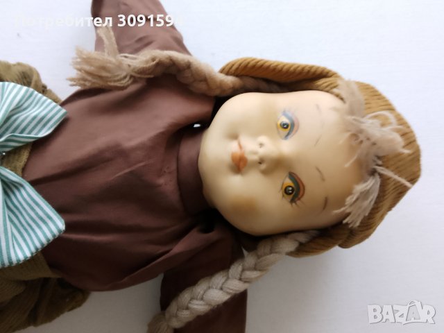 Стара колекционерска кукла тялото е парцалено главата е от  порцеланова, снимка 2 - Антикварни и старинни предмети - 43883426