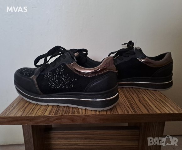 Нови черни дамски маратонки 38 размер велур металик кецове, снимка 6 - Кецове - 40538185