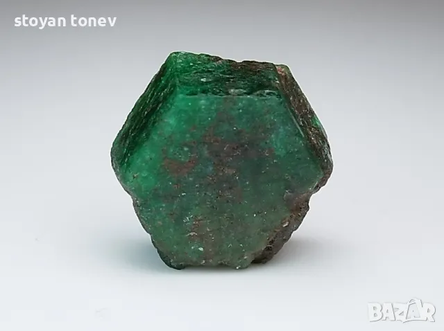 Голям изумруден кристал в топ зелен цвят - 18.50кт.! Нов!, снимка 2 - Други - 49831370