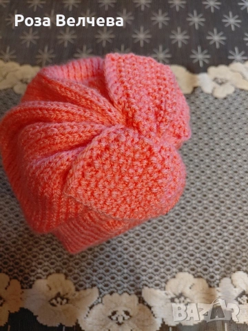 Ръчно плетен бебешки комплект, снимка 4 - Комплекти за бебе - 53436697