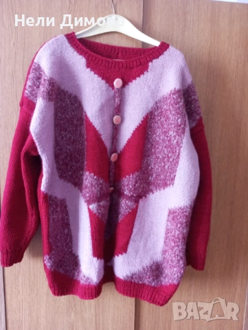 Дамска вълнена блуза. Ръчно плетена.