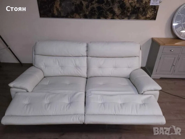 Дизайнерски светло кремав кожен диван тройка с ел релакс механизъм, снимка 7 - Дивани и мека мебел - 51955098
