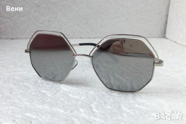 Fendi 2020 дамски слънчеви шестоъгълна форма 5 цвята, снимка 10 - Слънчеви и диоптрични очила - 28632822