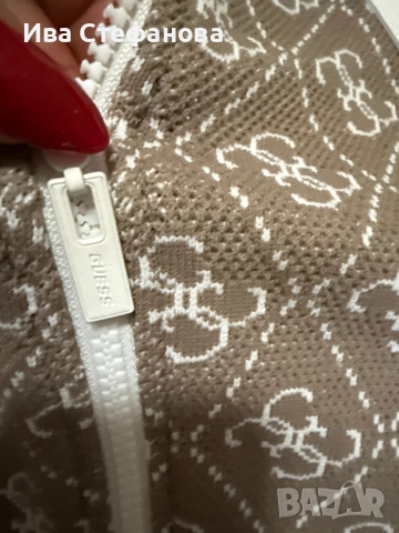 Ново уникално спортно горнище оригинално Guess , снимка 5 - Спортни екипи - 52511165