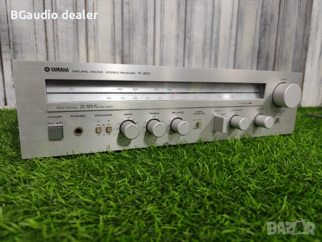 Yamaha R-300, снимка 2 - Ресийвъри, усилватели, смесителни пултове - 52923207