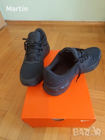 44 номер Nike Run Defy, снимка 2 - Маратонки - 52687829
