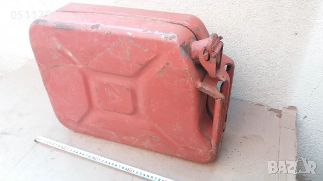 метална туба за гориво - 20 литра , снимка 7 - Антикварни и старинни предмети - 50588703