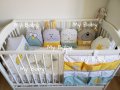 Обиколник с органайзер за бебешка кошарка и комплект чаршафчета, снимка 1 - Спално бельо и завивки - 26832235