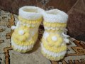 Терлички бебешки с цветчета в свежо жълто и бяло