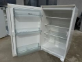 Малкък хладилник за вграждане Миеле като нов, снимка 1