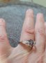 Дамски сребърен пръстен с камък мистик топаз.Състояние ново! 