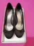 Дамски черни официални обувки от плат La Halle, 39 номер, нови, снимка 1
