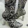 Черни боти, целите в цветя от сребристо-златисти пайети, снимка 1