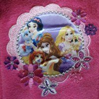 Поларено яке за момиче с принцеси Disney циклама, снимка 2 - Детски якета и елеци - 31926781