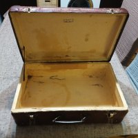 Стар запазен куфар, снимка 7 - Антикварни и старинни предмети - 38028203