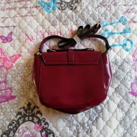Малка чантичка в цвят бордо-нова, снимка 3 - Чанти - 28752181