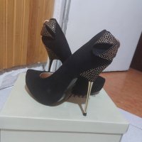 Обувки на ток, снимка 5 - Дамски обувки на ток - 40249892