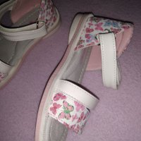  Обувки  и сандали за момиче пантофи, снимка 16 - Детски сандали и чехли - 24800620