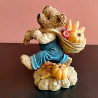 Колекционерска фигурка Fall Harvest Bears for Home Interiors & Gifts 11768 2002, снимка 10 - Колекции - 37940674