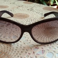 Оригинални слънчеви очила Helfiger, снимка 1 - Слънчеви и диоптрични очила - 37145089