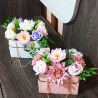 ‼️Ново‼️Страхотни свежи чантички със сапунени цветя за предстоящия 8 ми март и не само🌷, снимка 1 - Подаръци за жени - 43985422