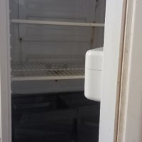 Продавам хладилник с фризер, снимка 3 - Хладилници - 43702370