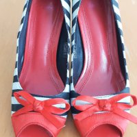 Дамски обувки, снимка 1 - Дамски обувки на ток - 40627921