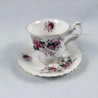 Чашка за кафе, Royal Albert Lavender Rose, снимка 1 - Чаши - 39999117