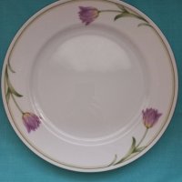 Голяма порцеланова чиния , снимка 1 - Чинии - 43365907