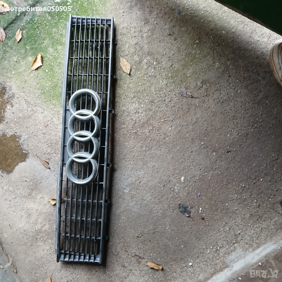 Решетка от Ауди 80 Бензин, снимка 1