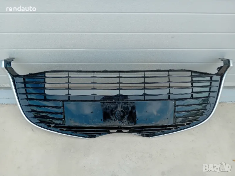 53102-0d030 Решетка предна броня Toyota Yaris p13 2014-2017, снимка 1