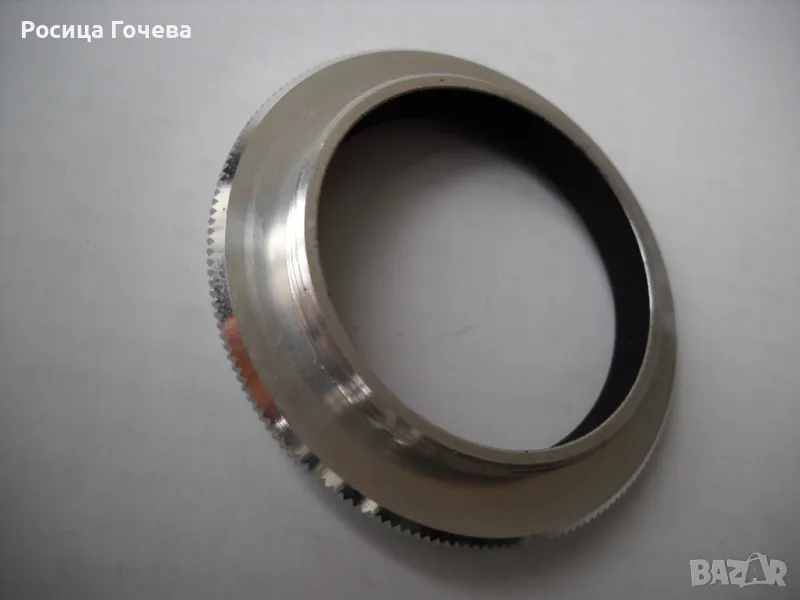 Продавам нов преходник за фотоапарати, фотообективи, телеконвертори, фотофилтри и пр., снимка 1