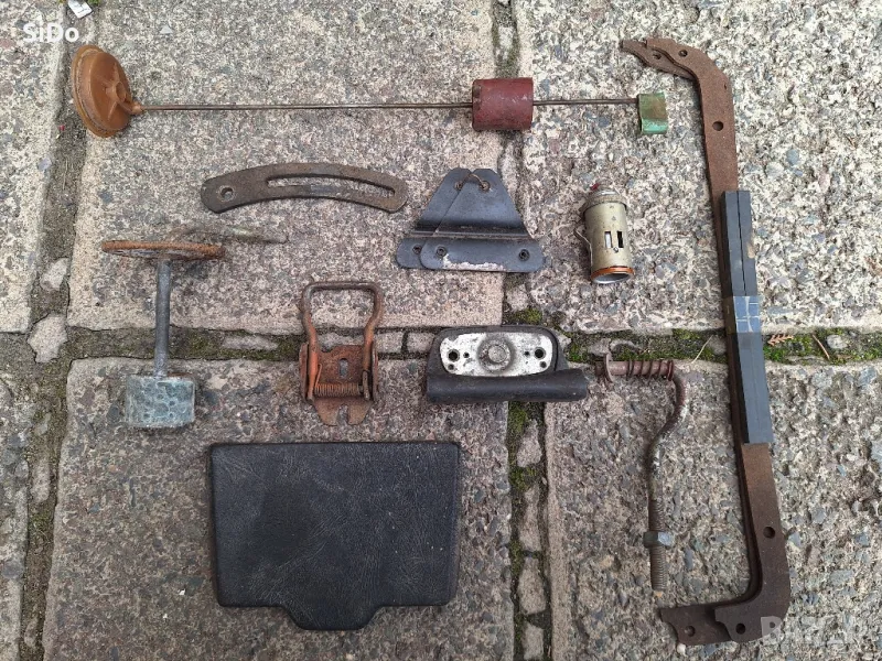 Разни оригинални и нови (стария матерял-качествения) дребни части за Москвич 408,408И,2140!, снимка 1