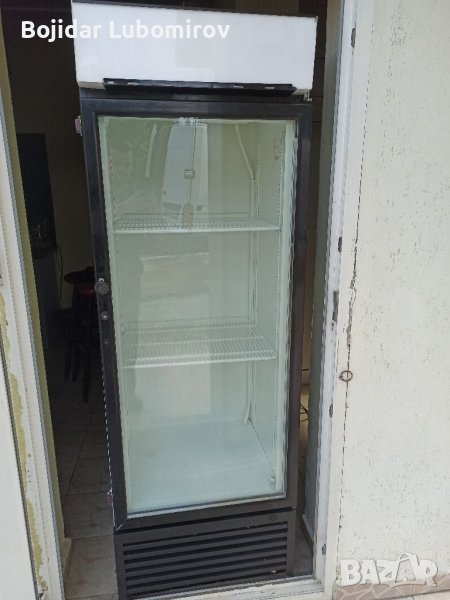 Хладилна витрина , снимка 1