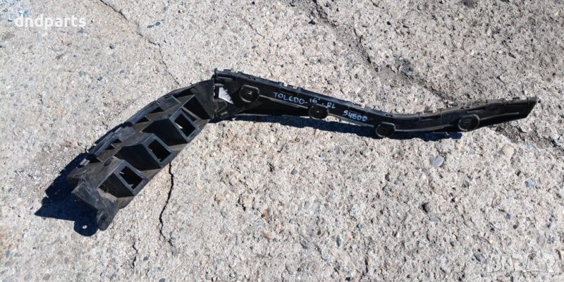 Водач задна броня Seat Toledo 2016г.(заден ляв)	, снимка 1