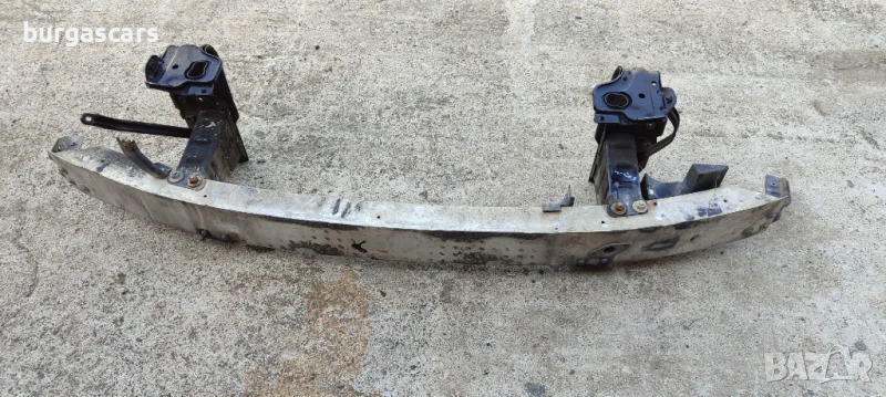 Основа предна броня Mercedes C220 W203 - 100лв, снимка 1