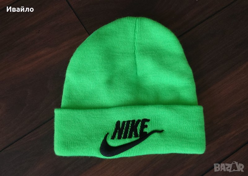 Зимна шапка, снимка 1