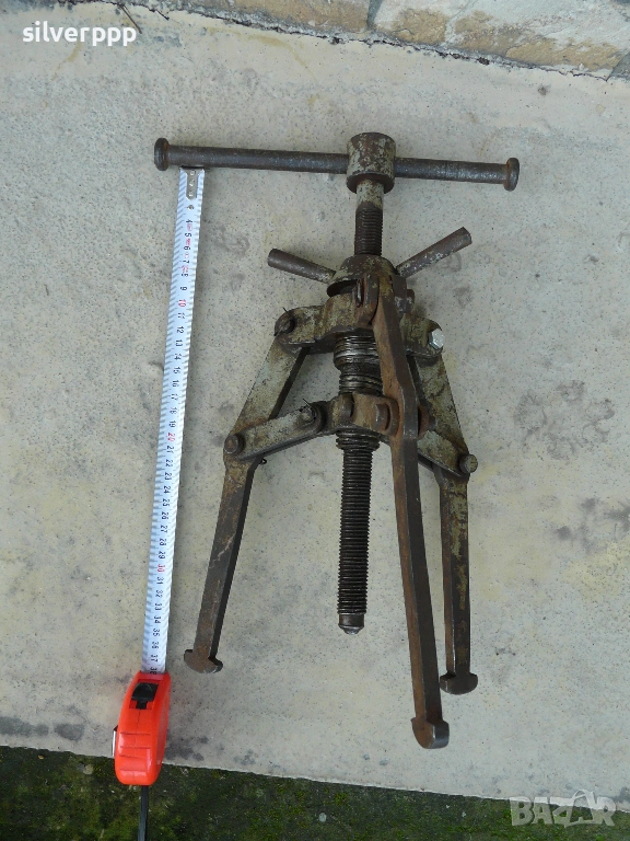  Голяма стара скоба за лагери , снимка 1