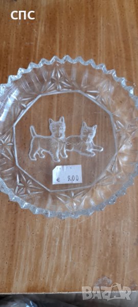 Красива чиния, снимка 1