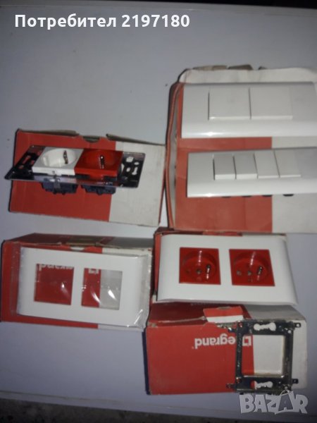 Комплект контакти и рамки LEGRAND, снимка 1