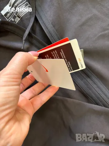 Суичър Nike, снимка 3 - Суичъри - 47706890