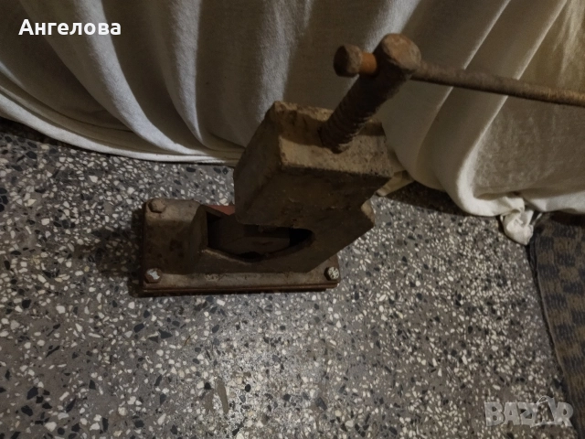 Тръбно менгеме, снимка 2 - Менгемета - 52618249